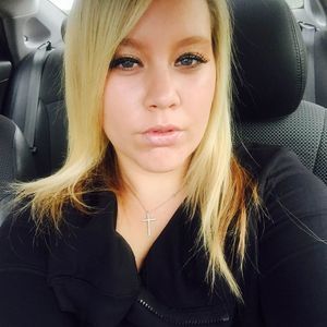 Meet your Posher, Cassandra