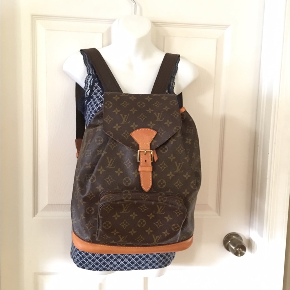 🌹SOLD🌹Authentic Louis Vuitton Backpack