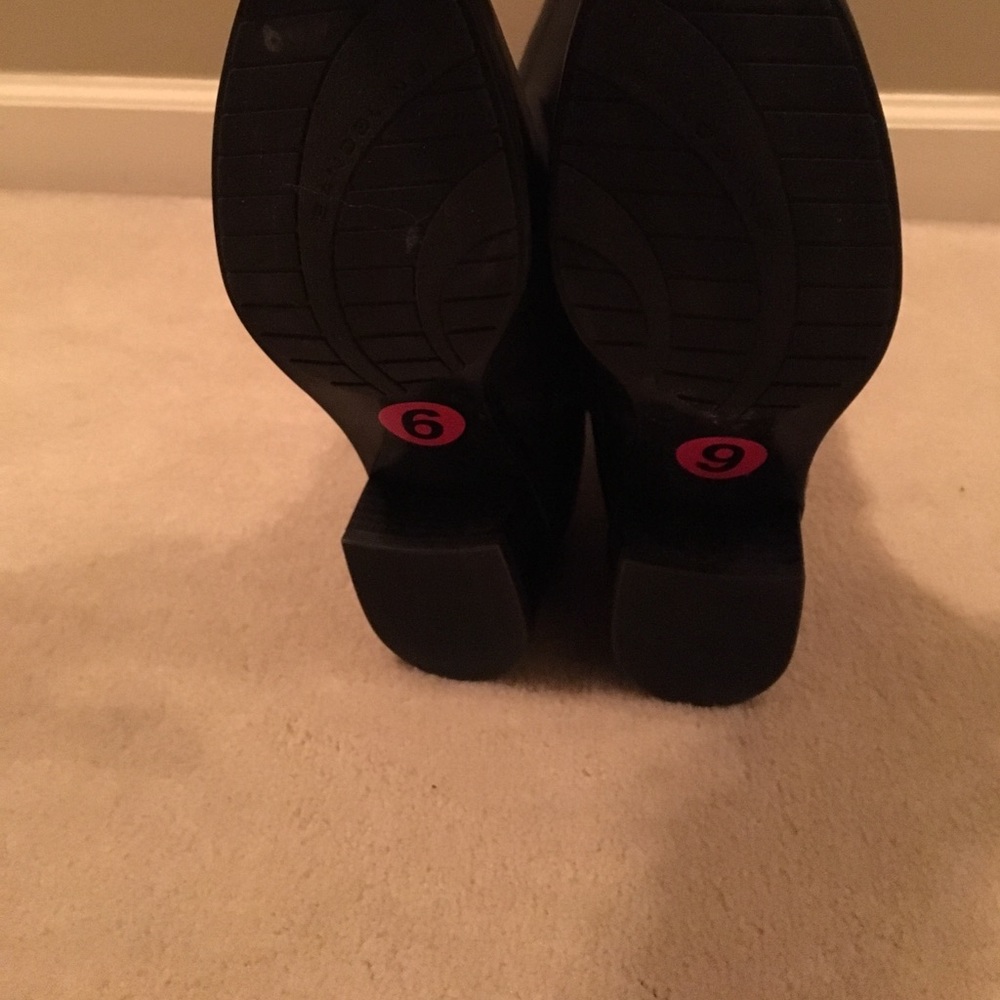 NWOT Bandolino Two-Toned Tall Riding Boots - Picture 5 of 7