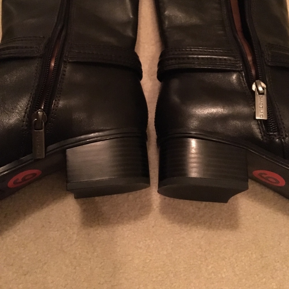 NWOT Bandolino Two-Toned Tall Riding Boots - Picture 7 of 7