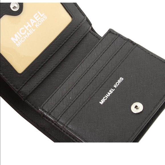 MICHAEL KORS WALLET - Picture 3 of 6