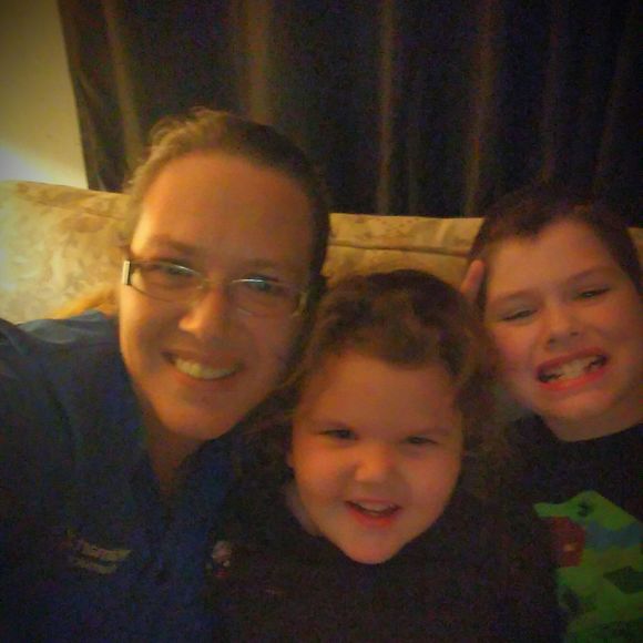 Meet your Posher, Tia - Picture 1 of 1