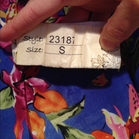 •New Floral Dress• - Picture 7 of 8