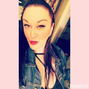 Meet your Posher, Dana