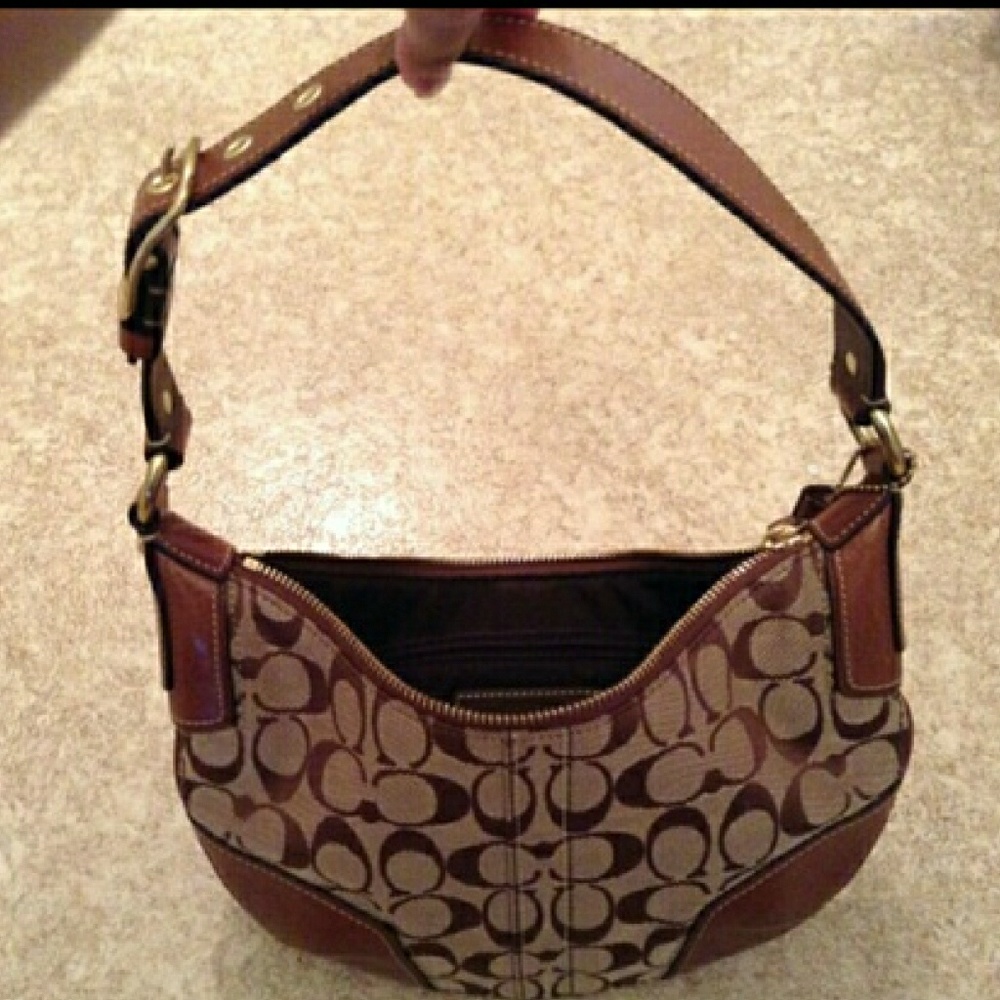 Authentic Coach Signature C Shoulder Bag