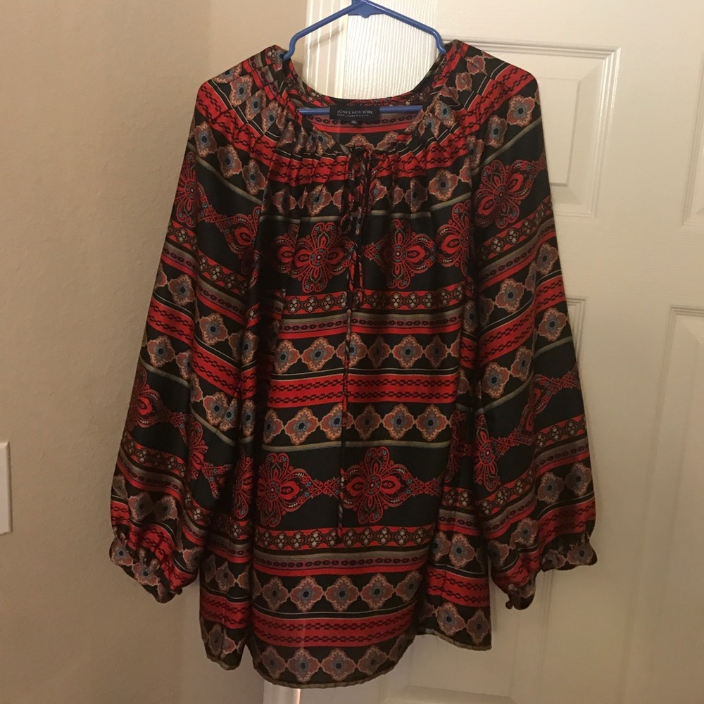 Red/Black design blouse