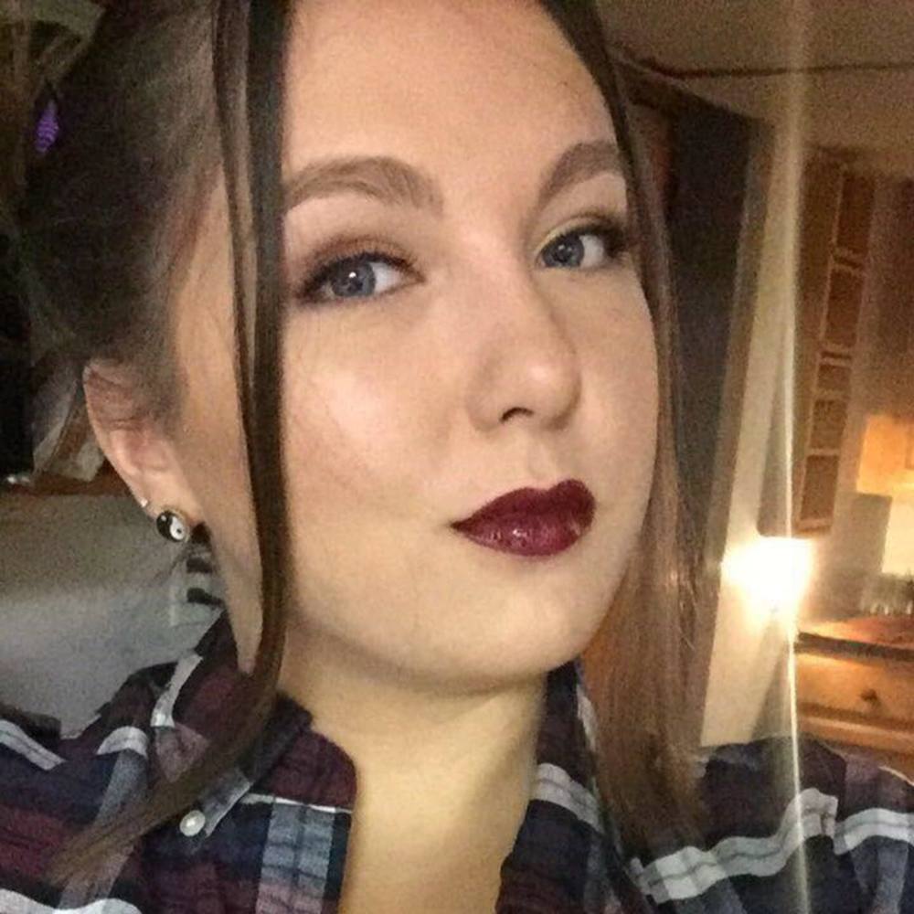 Meet your Posher, Lizzy