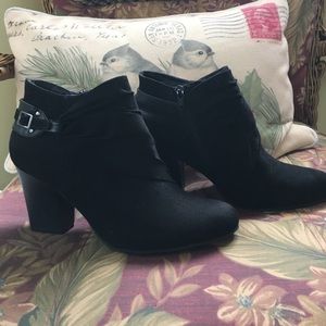 Laura Ashley boots. NWOT. Black