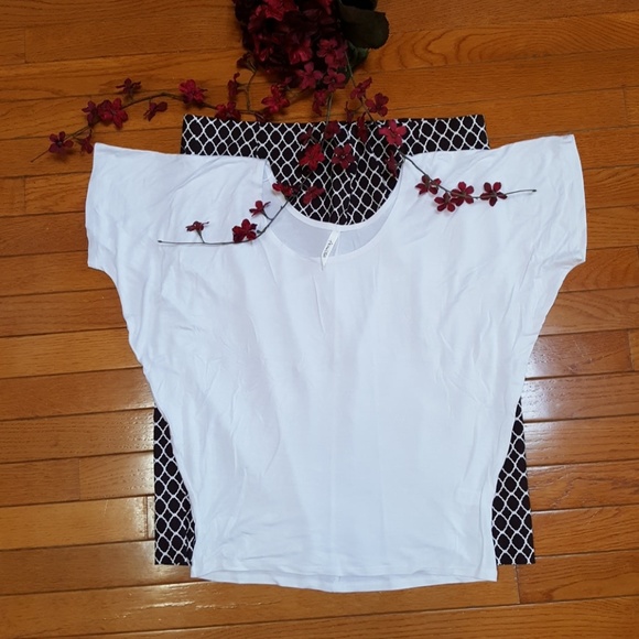 🆕️Comfy White Jersey Top - Picture 3 of 4