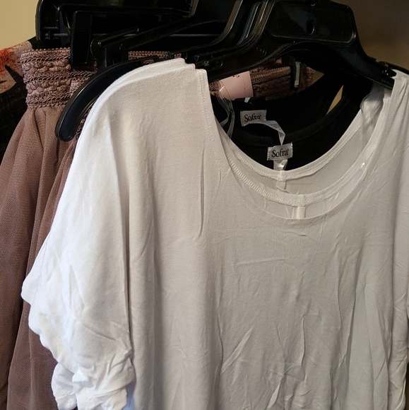 🆕️Comfy White Jersey Top - Picture 2 of 4