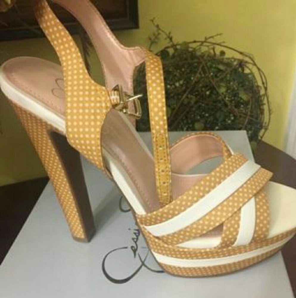 Shoes excellent condition