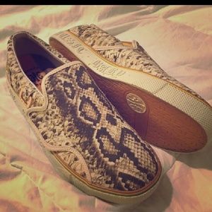 L.A.M.B. sneakers, Python  Fits Sz10. MAKE OFFER!!