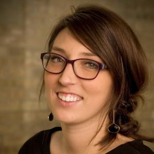 Meet your Posher, Dana