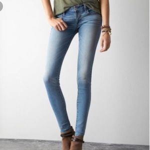 American Eagle light wash skinny jeggings