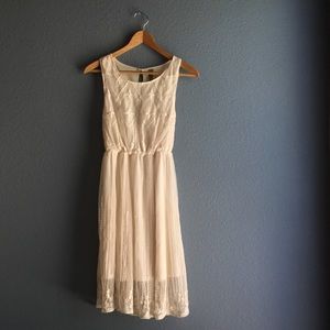 NEW 🎉 Ivory Spring Dress