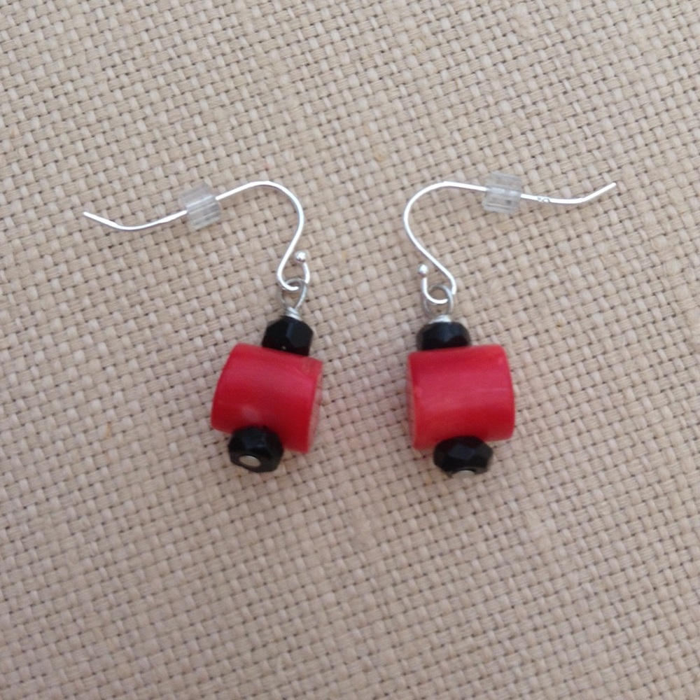.925 silver hook with coral & black earrings