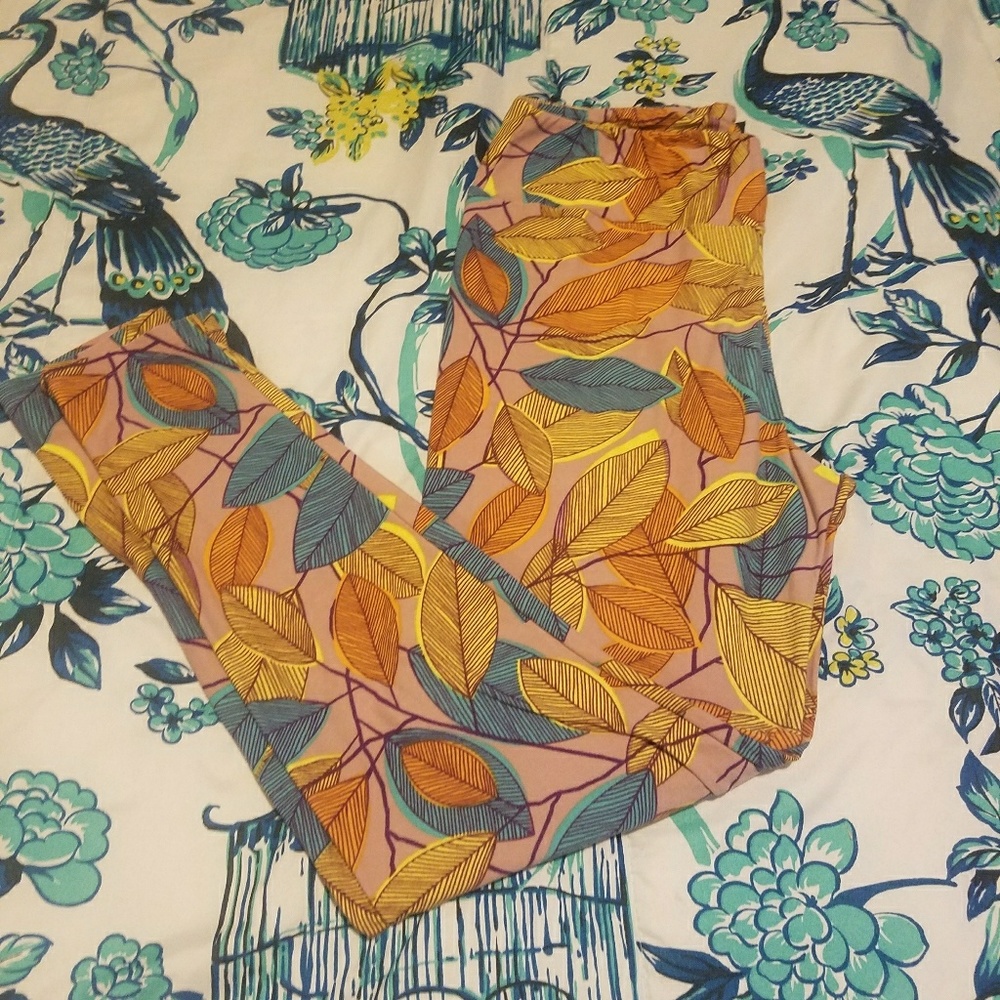 LuLaRoe TC Leaf Leggings