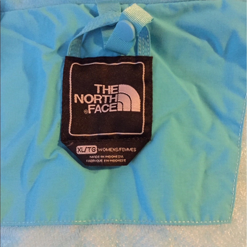 NEW WOMENS NORTH FACE SHELL