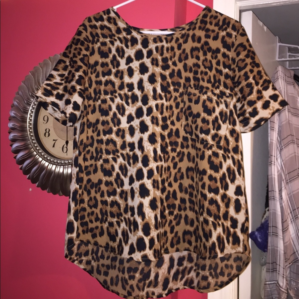 Cheetah print blouse ✨