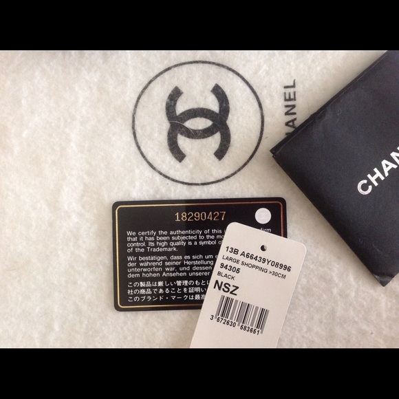 AUTHENTIC Chanel executive Cerf tote - Picture 6 of 7