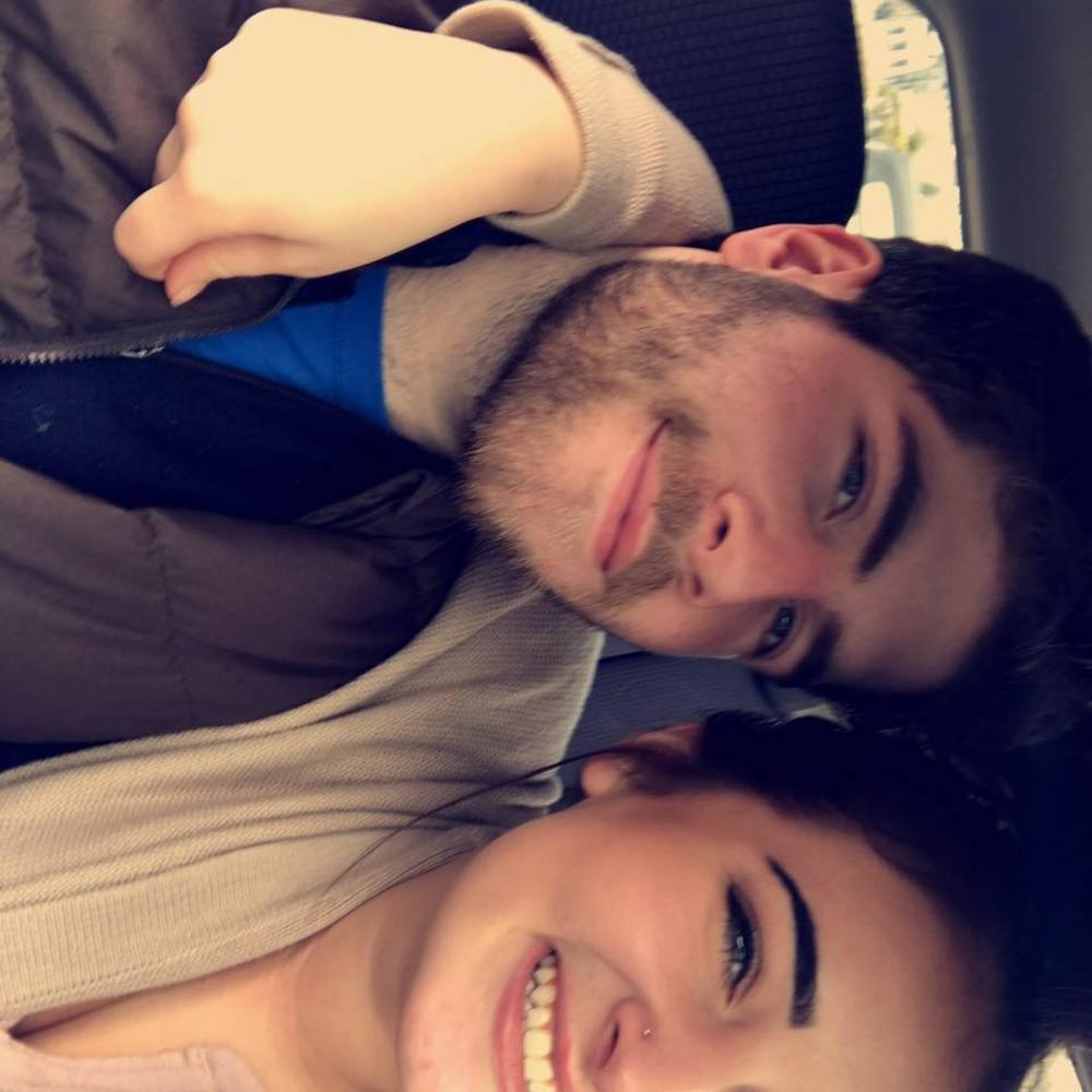 Meet your Posher, Caitlin