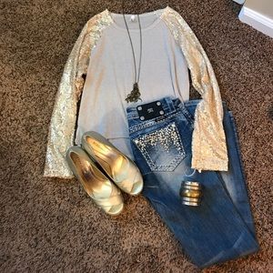 💰Gold and Beige Sequin Top💰