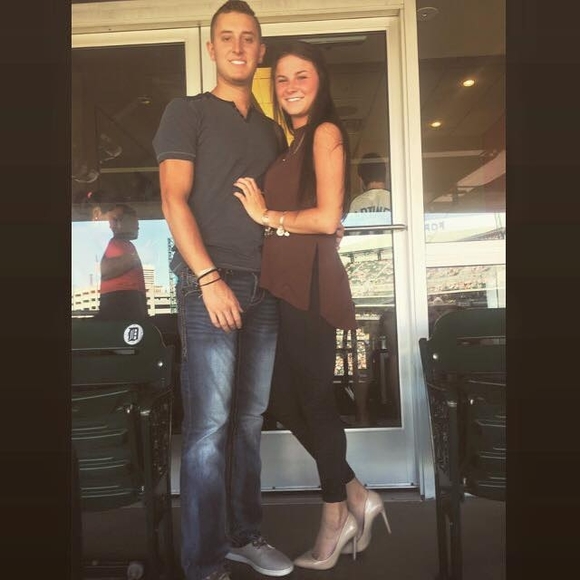 Meet your Posher, Chelsea - Picture 1 of 1