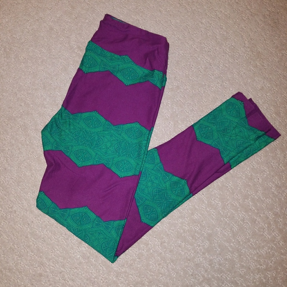 Lularoe OS chevron leggings