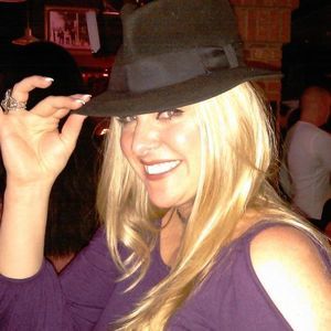 Meet your Posher, Christine