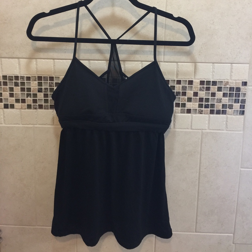 Alo black flowy razor back tank