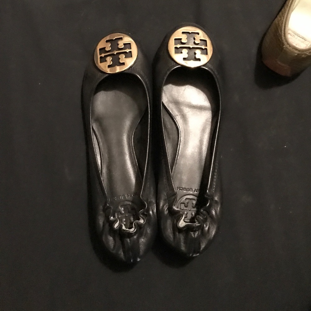 SOLD black and size 8 1/2