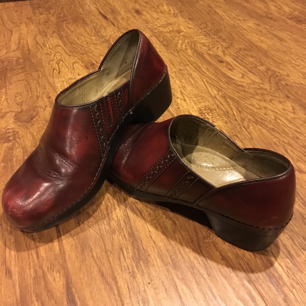 ✨⭐️WEEKEND SALE ⭐️✨ Dansko Sienna Clog