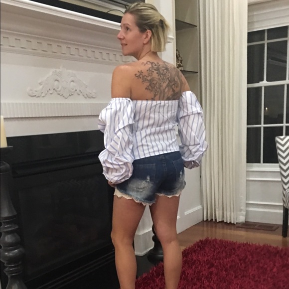 Puffy sleeve off shoulder blue/white striped top - Picture 5 of 5