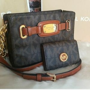 Price Reduction NWOT MK HAMILTON MESSAGER WALLET