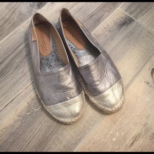 Mint and Rose Espadrille Size 39 silver/platinum