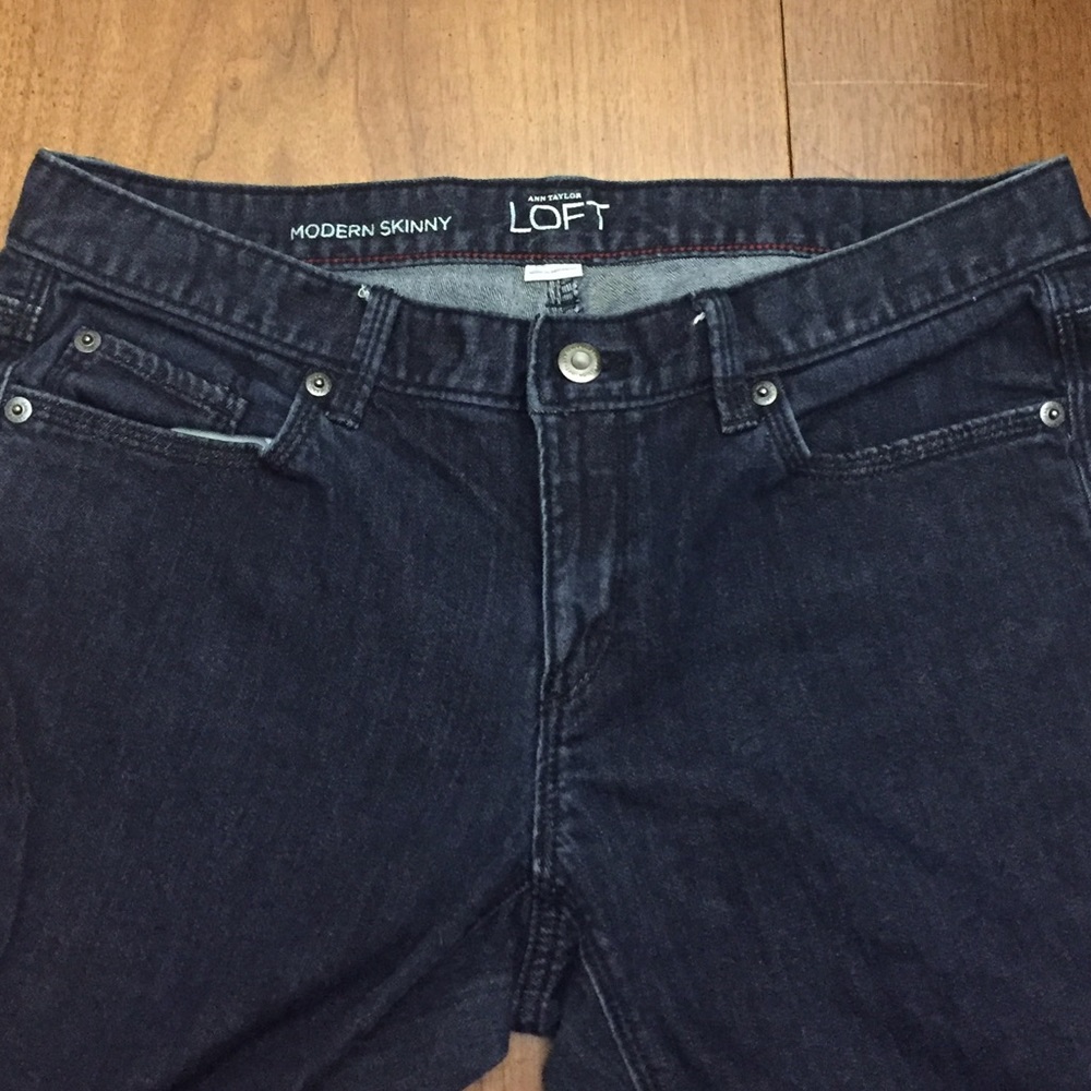 Ann Taylor Loft - Modern Skinny Jeans - size 8
