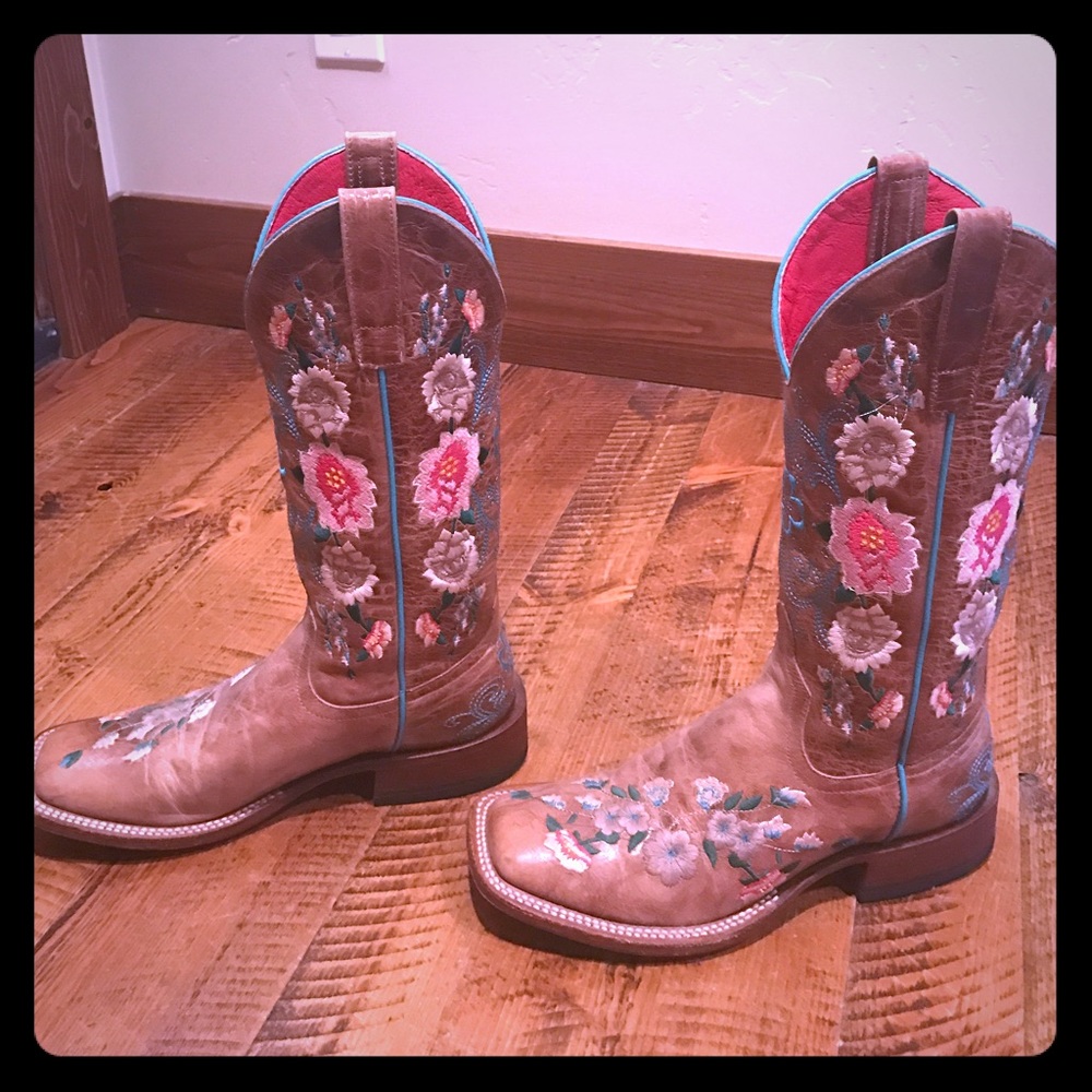 Maxie Bean boots
