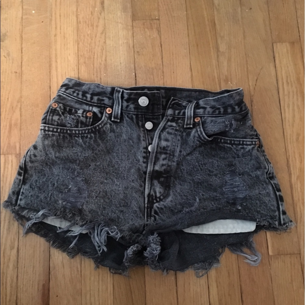 Black Distressed Levi's Cut Off Shorts