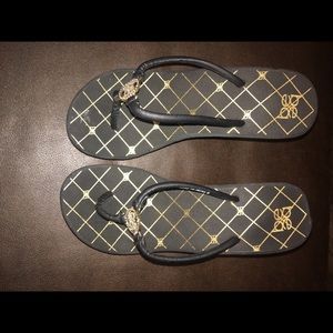 bebe flip flops