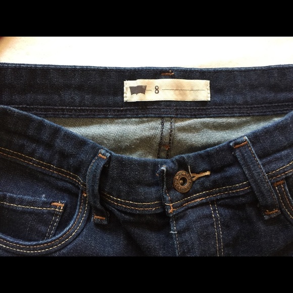 Levi's jean shorts - Picture 3 of 3