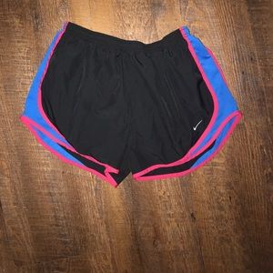 Women's Nike tempo shorts