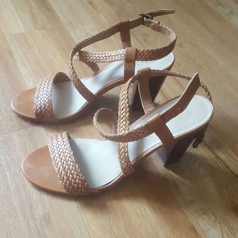 Kenneth Cole Reaction Sandal