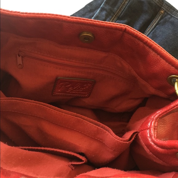Red Relic handbag. - Picture 3 of 4