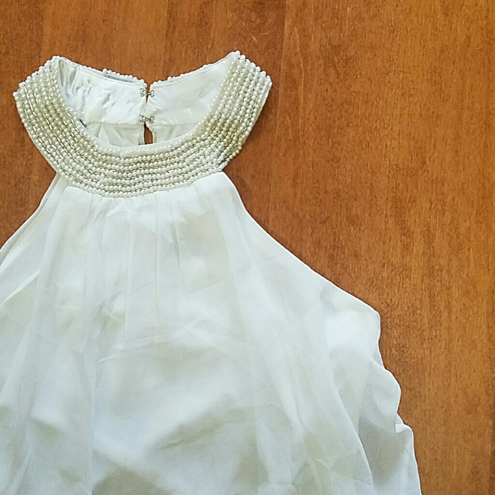 White Sleeveless Shift Dress