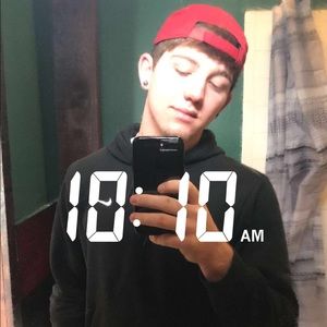 Meet your Posher, Cory