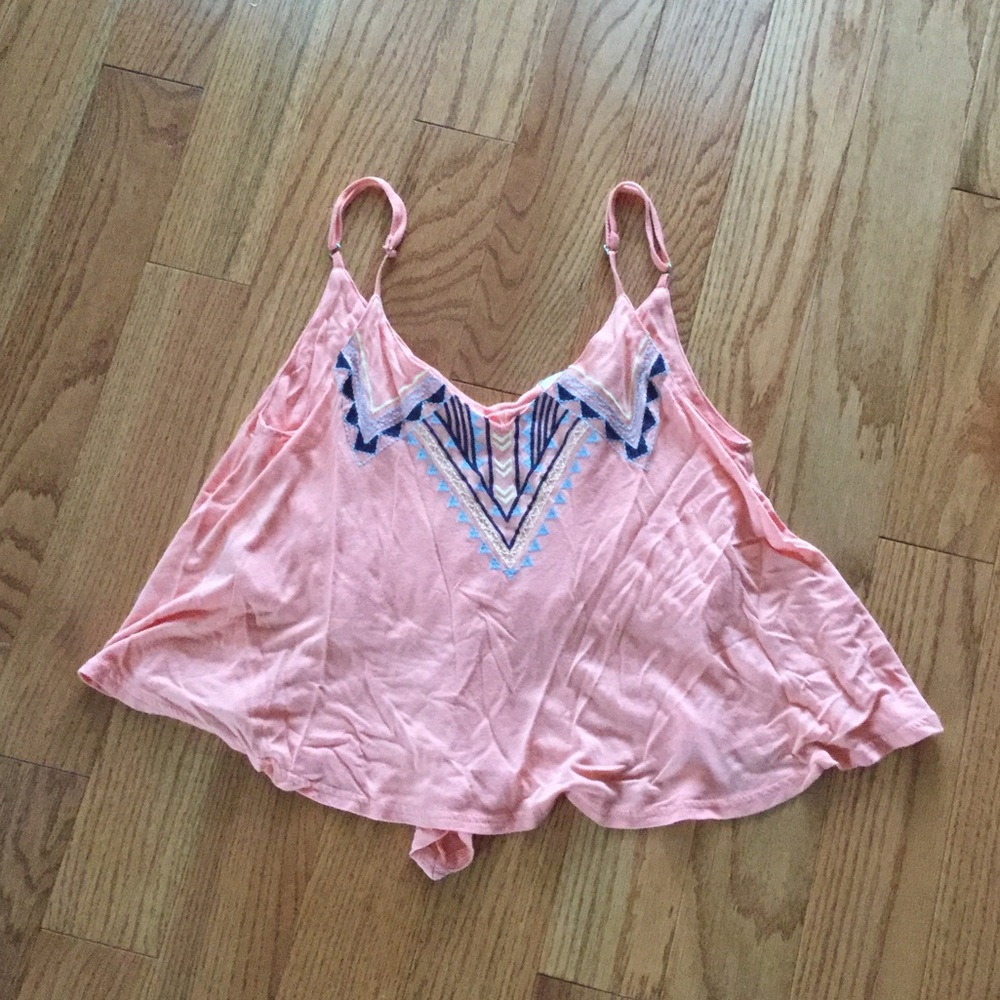 Cute crop top!