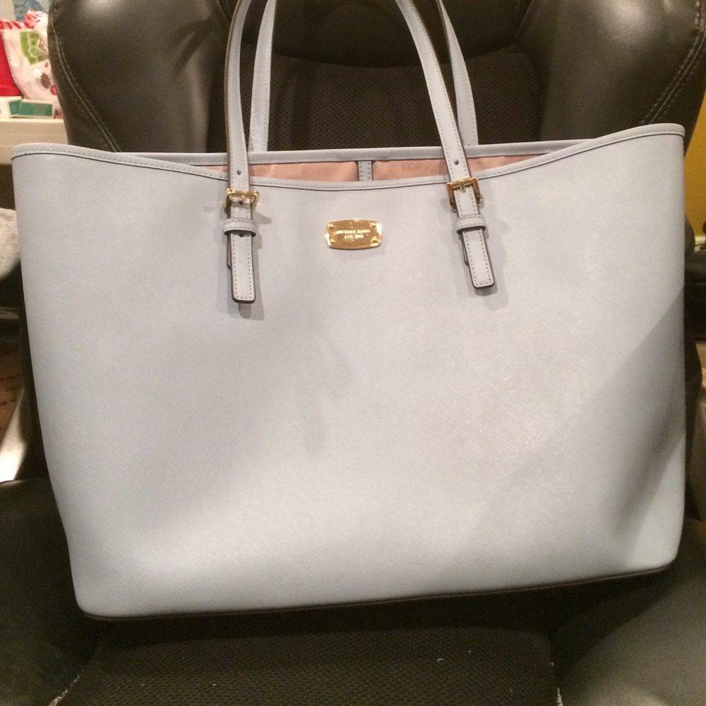 NWT authentic Michael Kors Purse Large