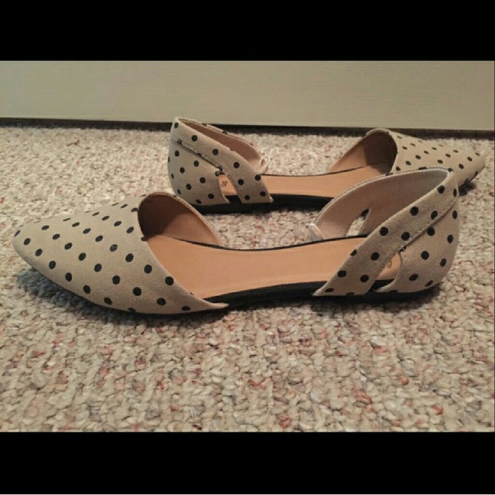 Gap 9 flats polka dot