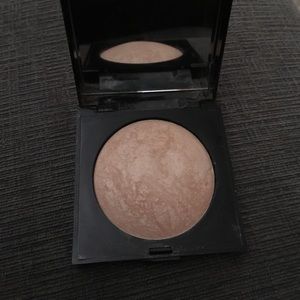 Laura Mercier highlight 01-golden nude