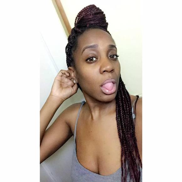 Meet your Posher, Taylor - Picture 1 of 1